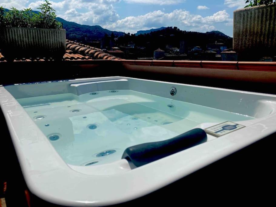 L'Attico Sul Fiume Center Home Ascoli Piceno Exterior photo