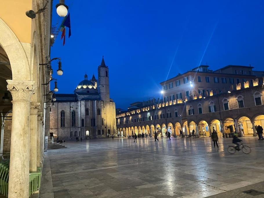 L'Attico Sul Fiume Center Home Ascoli Piceno Exterior photo